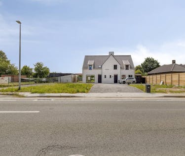 Halfopen nieuwbouwwoning te koop in Avelgem