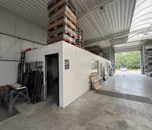 Magazijn (420m²) met ruime buitenoppervlakte (575m²)