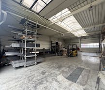 Magazijn (420m²) met ruime buitenoppervlakte (575m²)