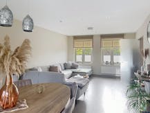 Recente rijwoning met 4 slaapkamers te huur in Sint-Joris