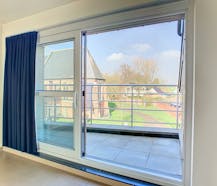 Ruim energiezuinig appartement met garage te Elversele