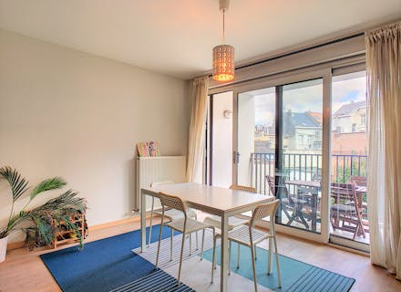 Bright 2 bedroom apartment in vibrant Schaerbeek!