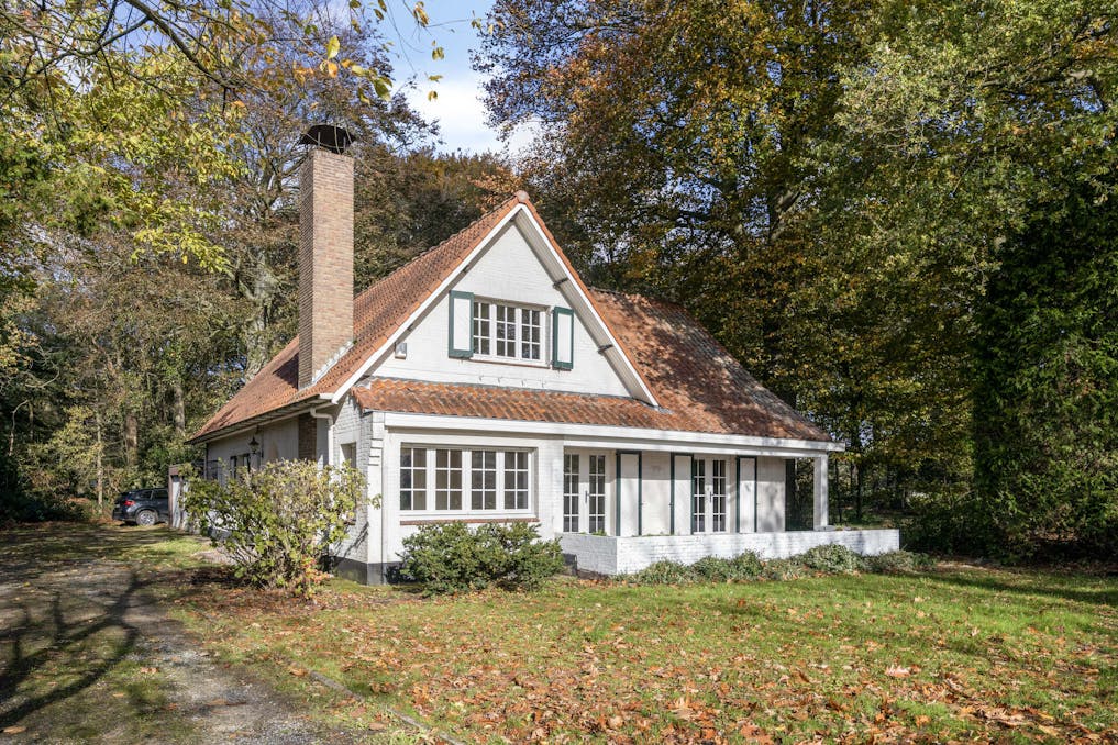 Charmant huis te koop in Putte-Kapellen met grote tuin