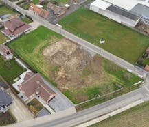 Landelijk wonen op dit perceel bouwgrond in Izegem
