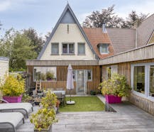 Huis met magazijn/kantoorruimte te koop in Assebroek