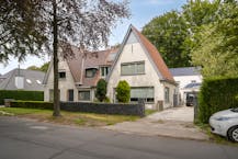 Huis met magazijn/kantoorruimte te koop in Assebroek 