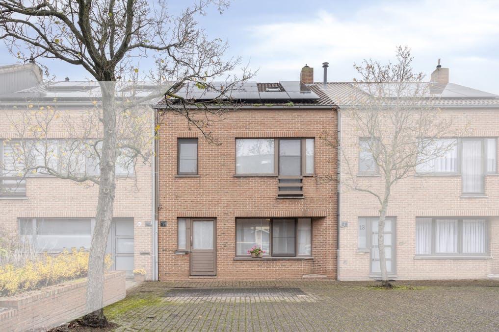 Gezellig huis te koop met garage in Merksem