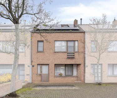 Gezellig huis te koop met garage in Merksem