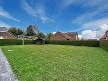 Half-open woning met grote tuin te huur in Heule