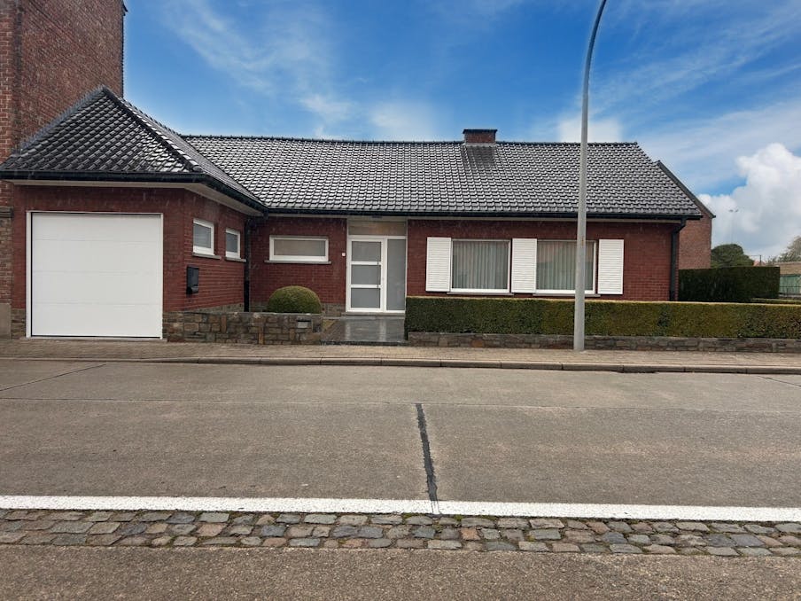 Half-open woning met grote tuin te huur in Heule