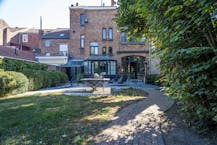 Schitterende herenwoning met parktuin te Komen