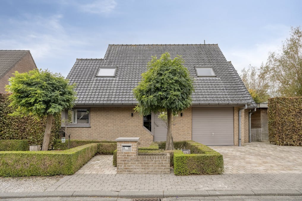 Alleenstaande woning in een rustige wijk te koop in Bissegem