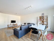 Canal: Superb furnished 2-bedroom apartment + terrace.