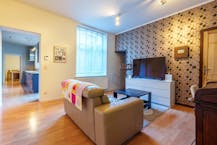 Uniek herenhuis in hartje Ieper met 8 slaapkamers en 7 badkamers