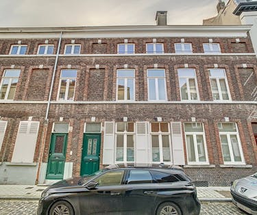 Huis met 4 slaapkamers te huur te centrum Brugge