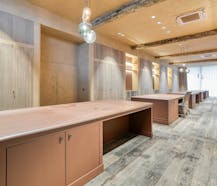 Toonzaal met prachtig ingerichte burelen in Oostnieuwkerke-Staden