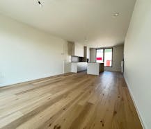 Koekelberg - Ruim appartement met 2 slaapkamers en terras