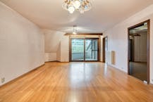 2-slaapkamer appartement te koop met zicht op de Houtmarkt in Kortrijk!