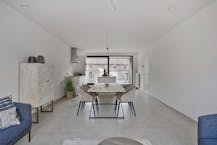 INSTAPKLAAR BEN-APPARTEMENT IN BAZEL MET 3 SLAAPK. + TERRAS