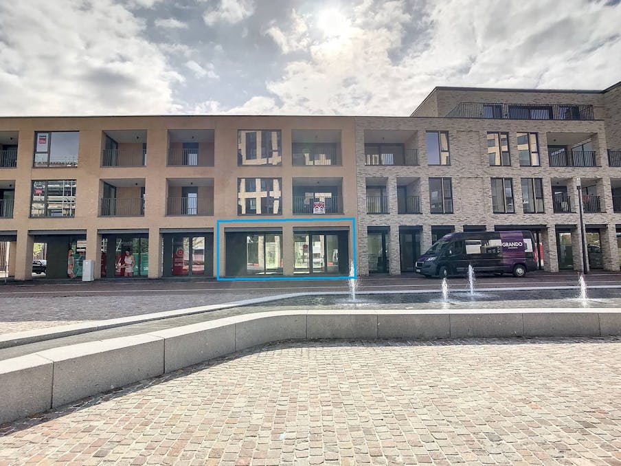 Handelsruimte te huur op de suikerparksite  te Veurne