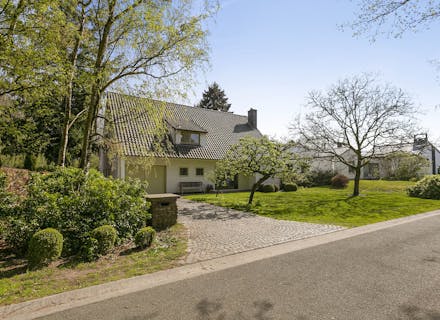 Ruime villa op 1000 m² in een groene omgeving te Heusden