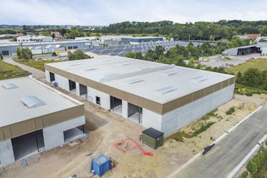 Unité PME récemment construite d'environ 212 m² à vendre à Tielt