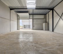 Nieuwbouw KMO-unit van ca.212m² te koop in Tielt