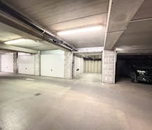 Garage box for rent!