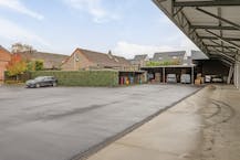 Woning met bedrijfsgebouw  te koop in Sint-Andries