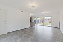 Instapklare woning met carport te koop in centrum Eeklo