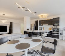 Stijlvol appartement met terras te koop Antwerpen