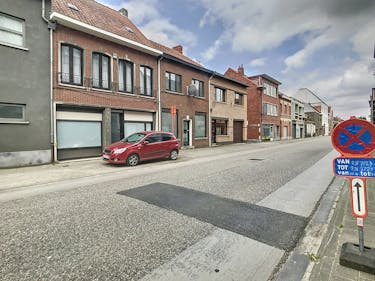 Te renoveren winkel of woning