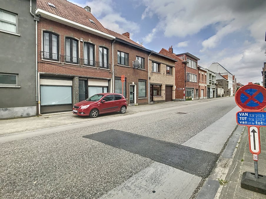 Te renoveren winkel of woning