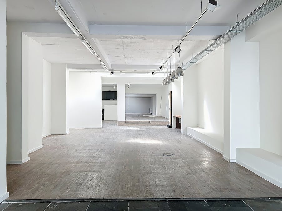 Handelspand te koop in centrum van Kapellen, Hoevensebaan 71