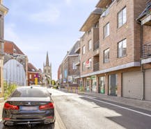 Ruim en lichtrijk appartement te koop in hartje Rumbeke