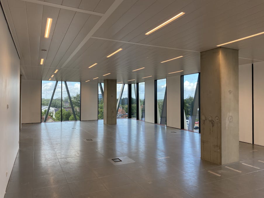 Newly built office in Westwing Toren in Roeselare