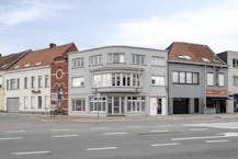 Handelspand van ca. 120m² te koop in Kortrijk.