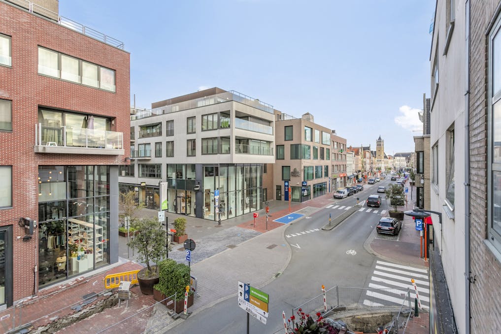 Instapklaar energiezuinig appartement met 2 slaapkamers in hartje Roeselare