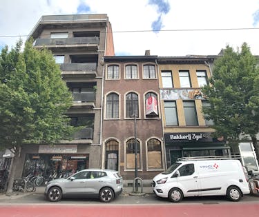 Handelshuis te koop op Turnhoutsebaan in Borgerhout