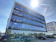 Bureau meublé et prêt à emménager à louer à Waregem