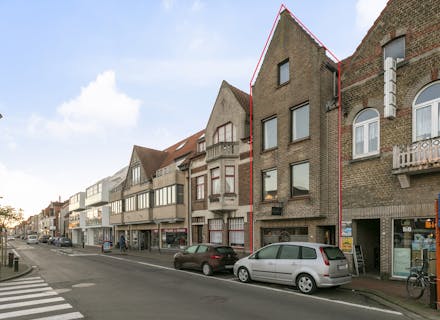 Huis met handelsruimte en garage te koop op toplocatie in centrum Knokke