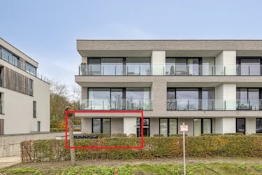 Gelijkvloers appartement met 2 slaapkamers te koop in Eeklo