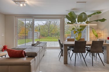 Uniek appartement met 2 slaapkamers en garage te koop in Eeklo