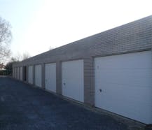 Ruime garagebox te huur te Ingelmunster.