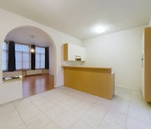 Gelijkvloers appartement te huur met terras te Brugge