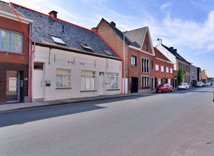 Twee Rijhuizen in de Rollegemstraat te Ledegem.