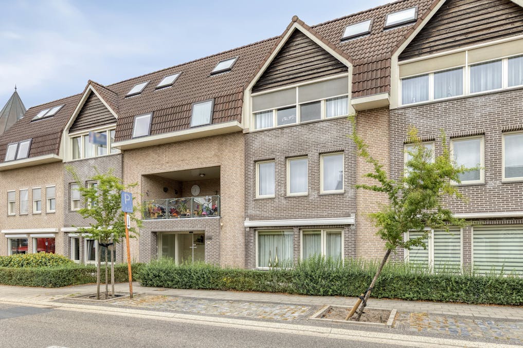Gelijkvloers appartement met garagebox te koop in Meerle!