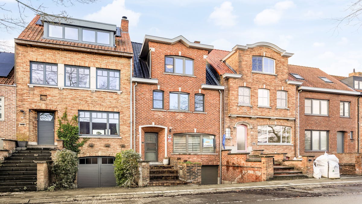 Ruim huis te koop met tuin in hartje Sint-Kruis, Brugge