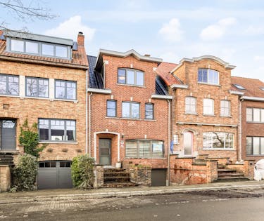 Ruim huis te koop met tuin in hartje Sint-Kruis, Brugge