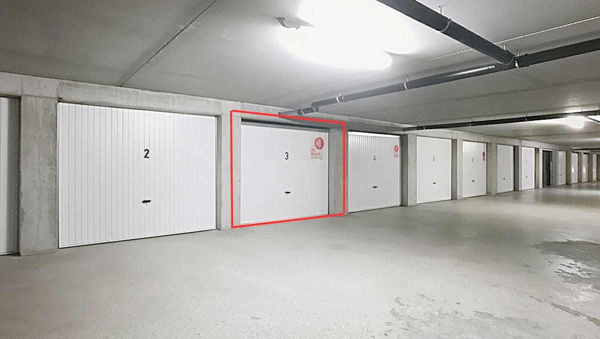 Goedgelegen garagebox te koop te Duinenweg in Middelkerke!